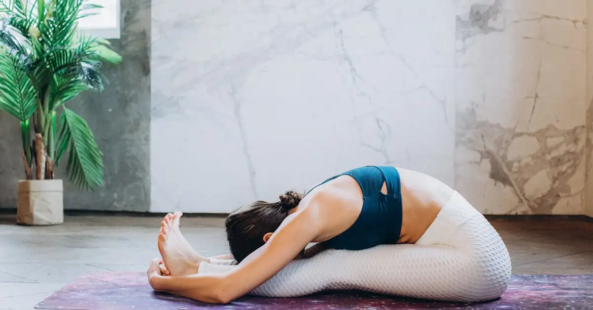 Yoga im Sitzen: Sanfte Übungen für mehr Wohlbefinden
