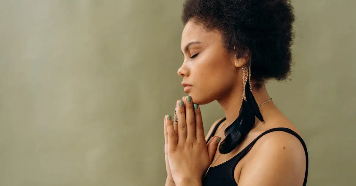 Yogatherapie: Sanfte Heilung durch Yoga und Achtsamkeit